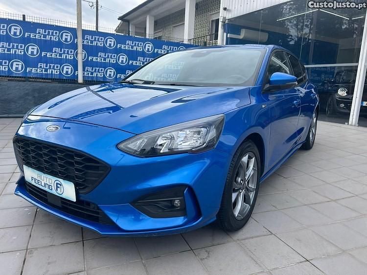 Azul Usado 2021 Ford Focus ST-Line Citadino | € 17.900 (Preço elevado) - Imagem 1/1
