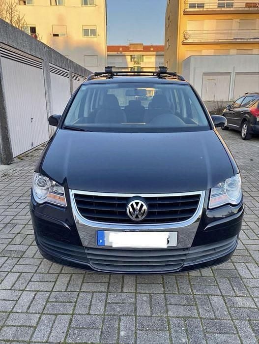 Usado 2007 VW Touran Monovolume | € 5.000 - Imagem 1/4
