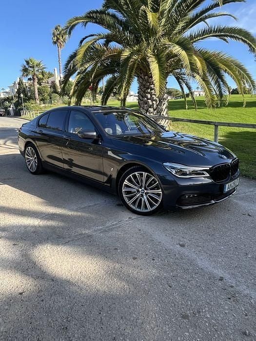 Usado 2017 BMW 740 Sedan | € 37.950 - Imagem 1/4