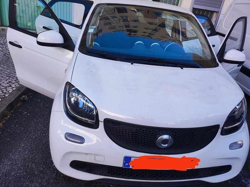 Branco Usado 2016 Smart ForFour Citadino | € 9.500 (Preço justo) - Imagem 1/4