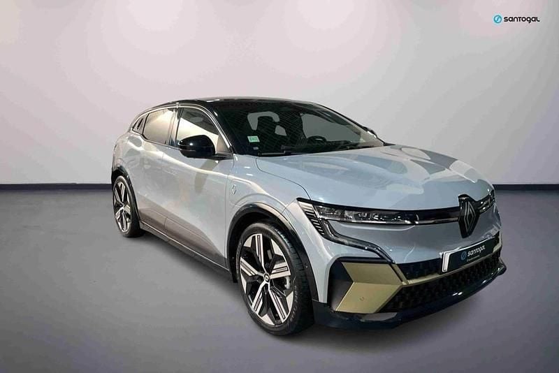 Cinzento Usado 2024 Renault Mégane IV Iconic Citadino | € 32.990 (Preço elevado) - Imagem 1/4