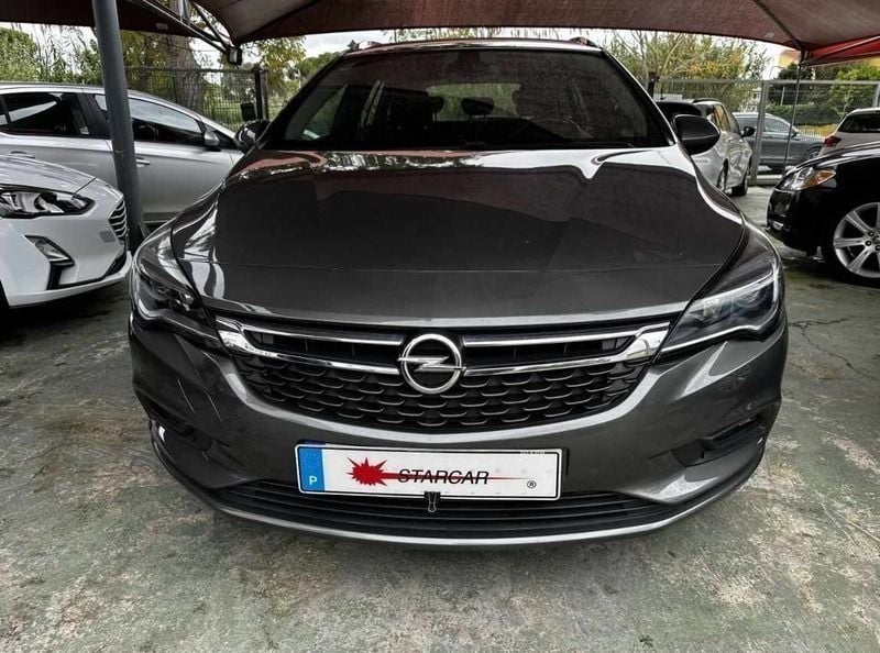 Cinzento Usado 2018 Opel Astra Innovation Carrinha | € 14.900 (Preço elevado) - Imagem 1/4