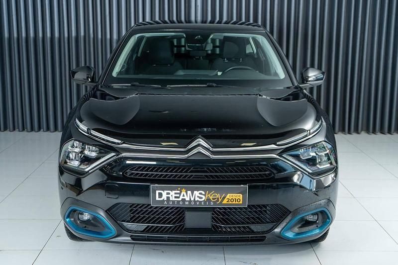 Usado Citroën e-C4 100 kW (136 HP) 2022 Preto