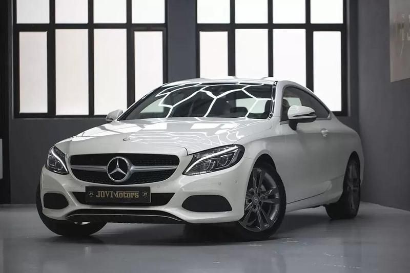 Usado Mercedes C220 Edition 170 HP (125 kW) 2017 Branco Coupé
