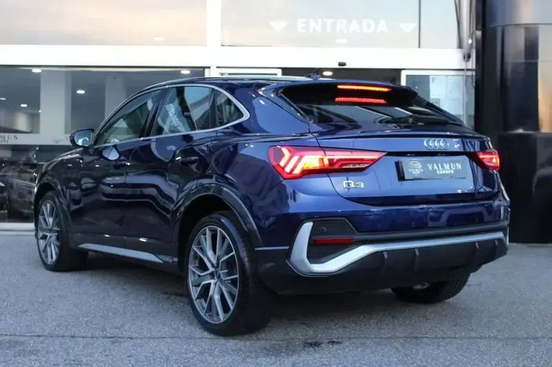 Usado Audi Q3 Sportback 150 HP (110 kW) 2021 Azul SUV