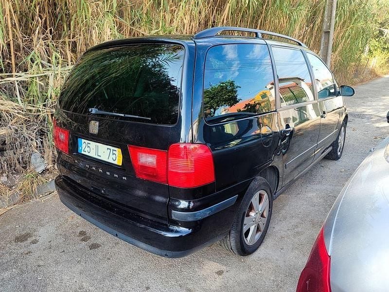 Usado Seat Alhambra Reference 140 HP (102 kW) 2009 Monovolume