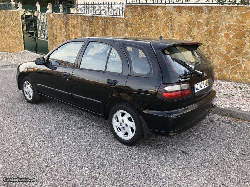 Sold Nissan Almera 1.4i 5P 98 Carros usados para venda