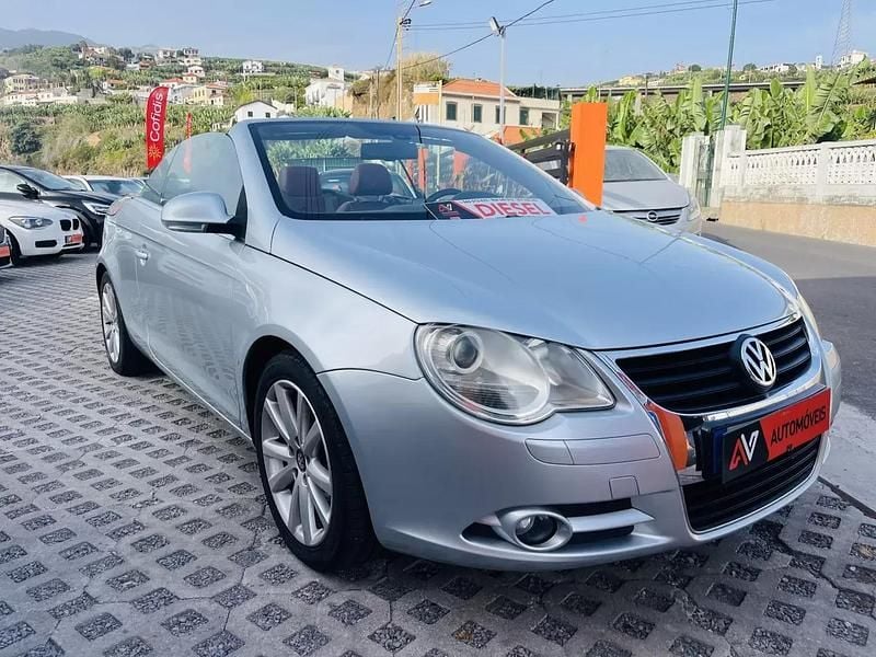 Usado VW Eos 140 HP (102 kW) 2006 Cinzento Cabrios