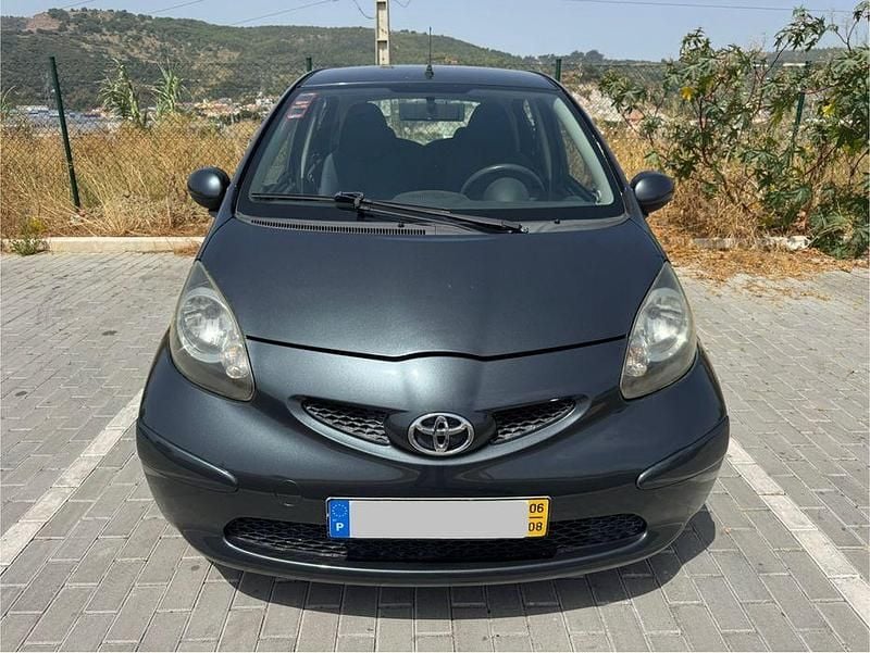 Usado 2006 Toyota Aygo Citadino | € 4.000 - Imagem 1/4