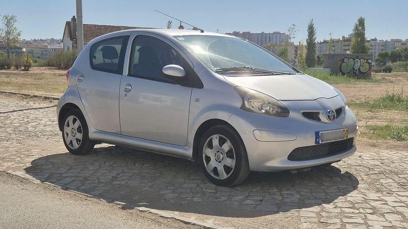 Usado 2008 Toyota Aygo Citadino | € 3.750 - Imagem 1/4