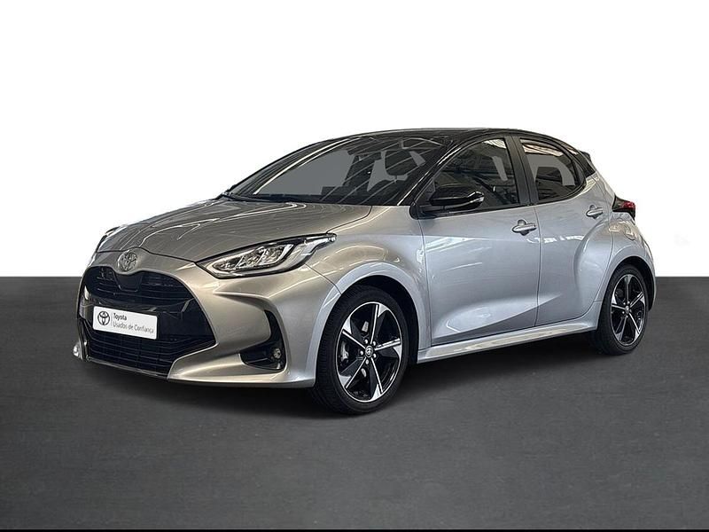 Cinza (pintura metalizada) Usado 2024 Toyota Yaris Edition Sedan | € 29.250 (Preço elevado) - Imagem 1/4