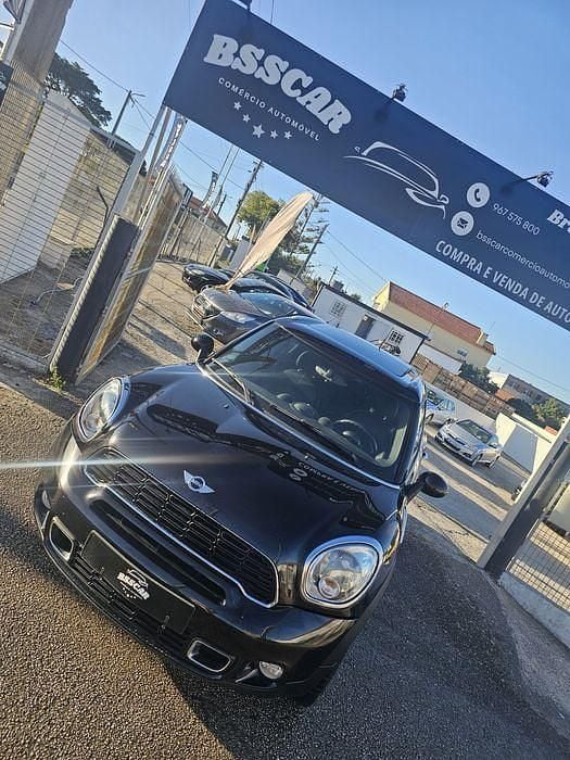 Usado 2011 Mini Countryman SUV | € 12.990 (Bom preço) - Imagem 1/4