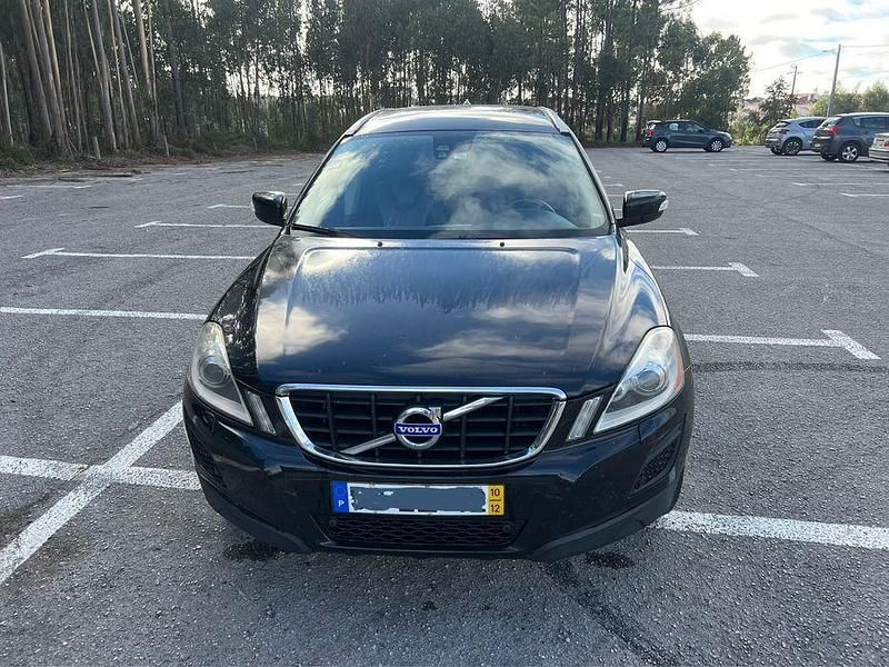 Usado 2010 Volvo XC60 Summum SUV | € 10.900 - Imagem 1/4