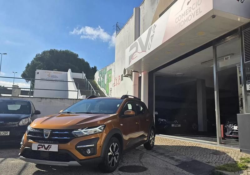 Laranja Usado 2021 Dacia Sandero Comfort Citadino | € 17.990 (Preço elevado) - Imagem 1/4