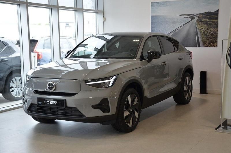 Cinza Novo 2024 Volvo EC40 Core SUV | € 49.700 - Imagem 1/4