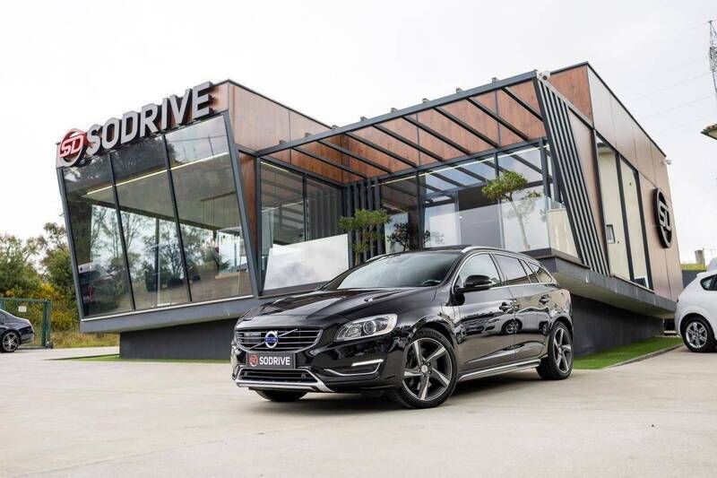 Preto Usado 2014 Volvo V60 Carrinha | € 15.900 (Preço justo) - Imagem 1/4