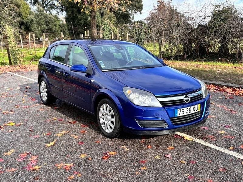 Usado 2004 Opel Astra Sedan | € 2.990 (Preço justo) - Imagem 1/4