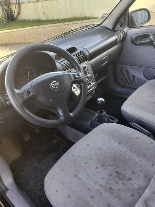 Usado Opel Corsa 2000 Sedan