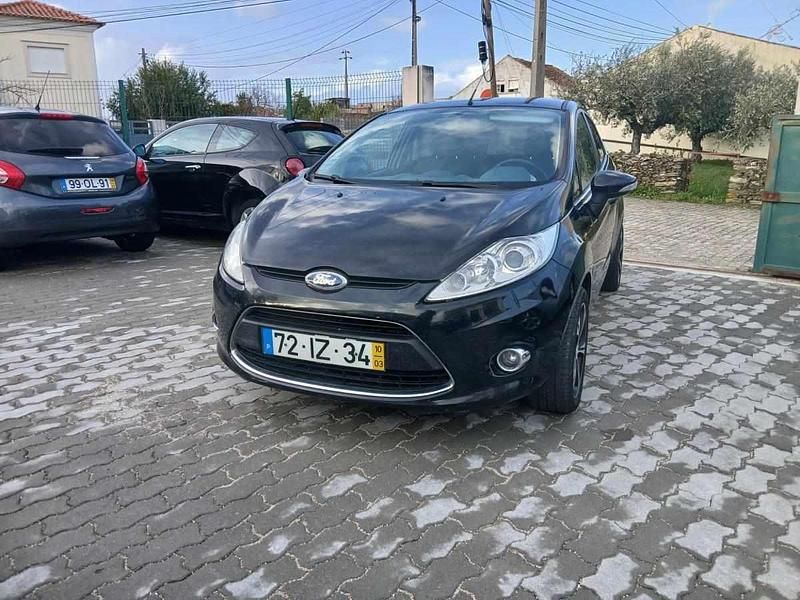 Preto Usado 2010 Ford Fiesta Citadino | € 5.900 (Preço justo) - Imagem 1/4