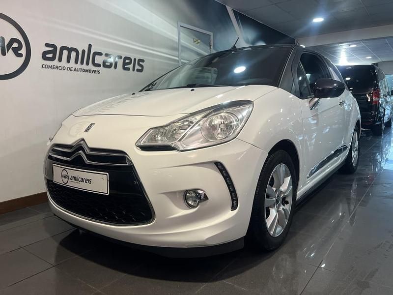 Usado Citroën DS3 Chic 92 HP (67 kW) 2013 Branco Citadino