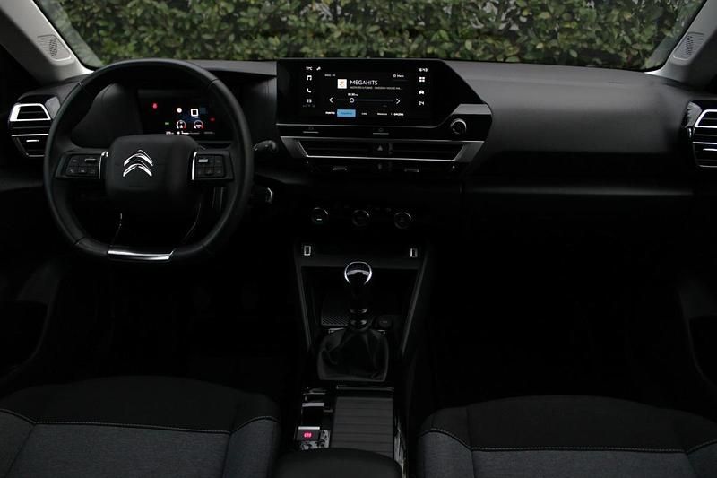 Usado Citroën C4 131 HP (96 kW) 2022 Cinzento