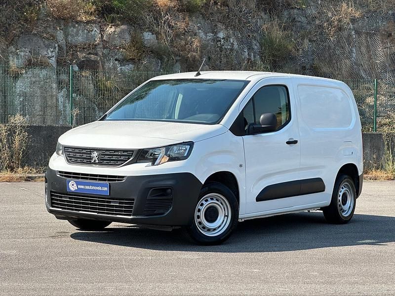 Branco Usado 2019 Peugeot Partner Van | € 13.990 (Preço elevado) - Imagem 1/4