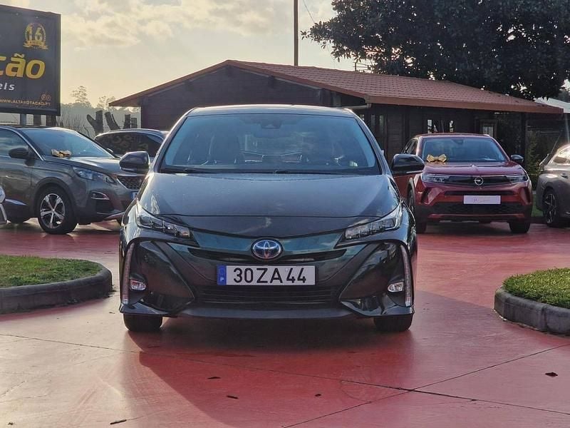 Usado Toyota Prius 122 HP (89 kW) 2019 Preto Citadino