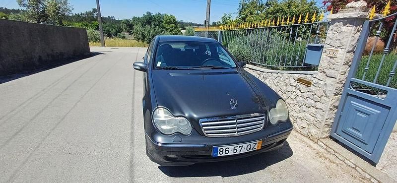 Usado 2001 Mercedes C220 Sedan | € 6.800 (Preço justo) - Imagem 1/4