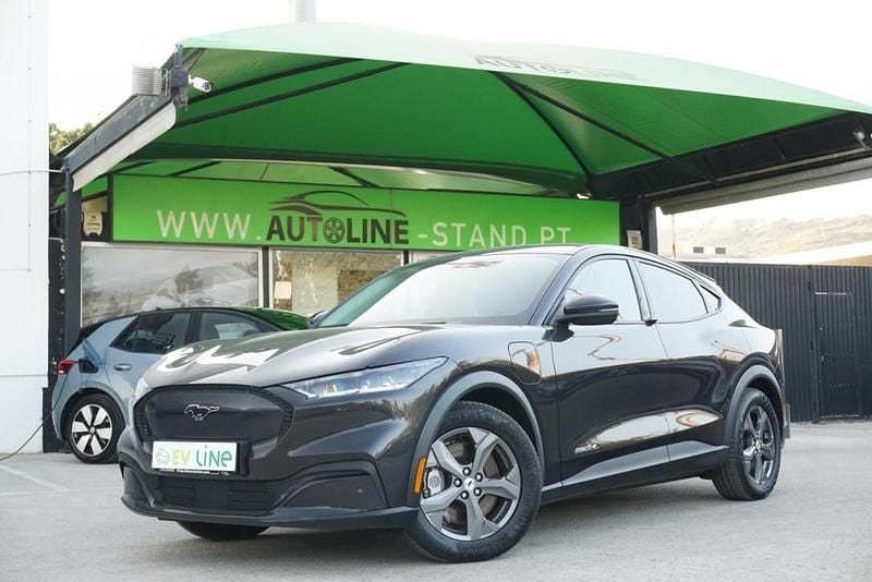 Cinza Usado 2022 Ford Mustang Mach-E SUV | € 36.000 (Preço elevado) - Imagem 1/4