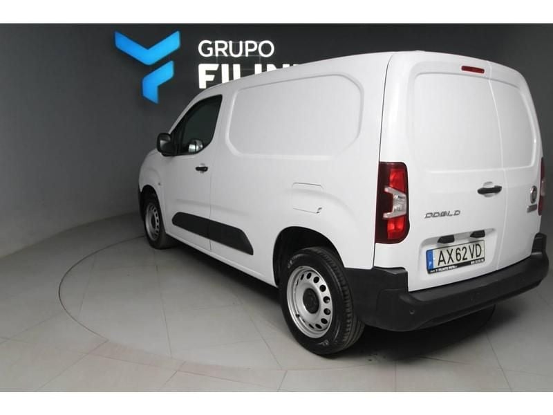 Usado Fiat Doblò 100 HP (73 kW) 2023 Branco Monovolume