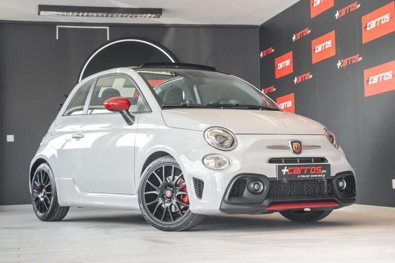 Cinzento Usado 2022 Abarth 595 Citadino | € 29.500 - Imagem 1/4