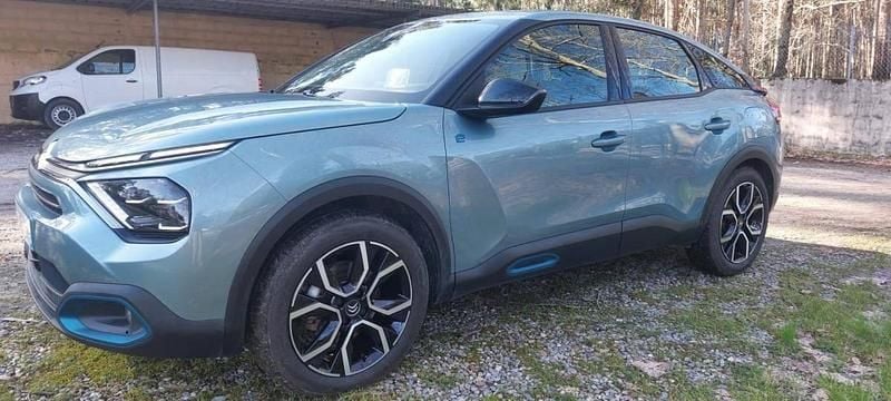Usado Citroën e-C4 100 kW (136 HP) 2021 Verde