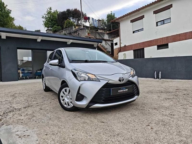 Usado Toyota Yaris 90 HP (66 kW) 2017 Sedan