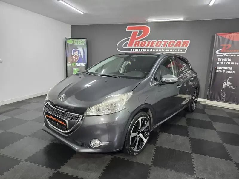 Cinza escuro Usado 2013 Peugeot 208 Active Citadino | € 10.900 (Caro) - Imagem 1/4