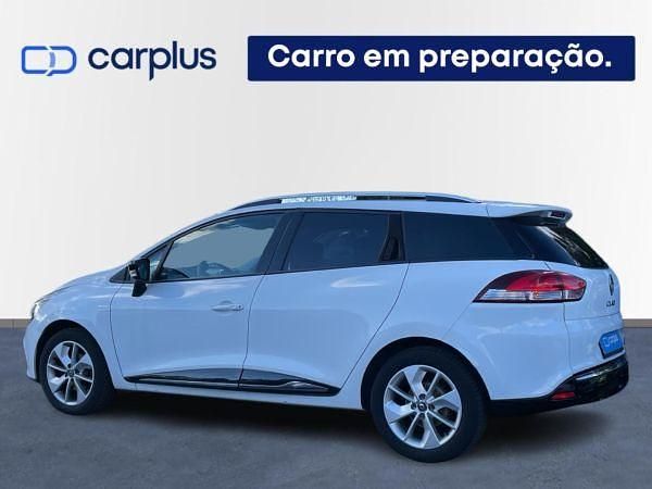 Usado Renault Clio IV 90 HP (66 kW) 2017 Branco Carrinha