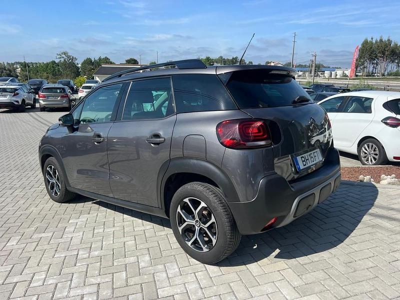 Cinza Usado 2024 Citroën C3 PureTech Citadino | € 17.900 (Preço elevado) - Imagem 1/4