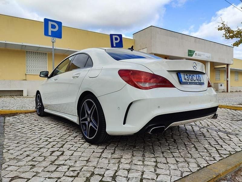 Usado Mercedes CLA200 AMG 130 HP (95 kW) 2015 Sedan