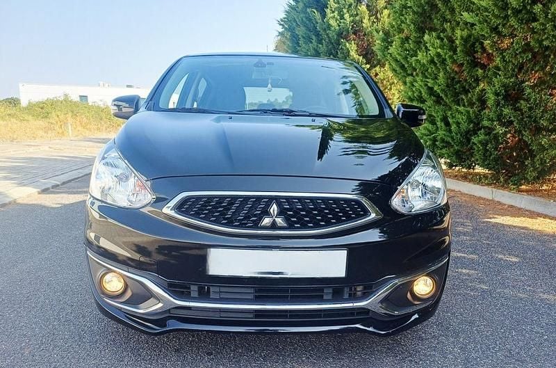 Usado 2019 Mitsubishi Space Star Edition Sedan | € 8.990 (Preço justo) - Imagem 1/4
