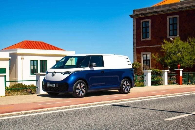 Azul Usado 2023 VW ID. Buzz Van | € 51.350 - Imagem 1/4