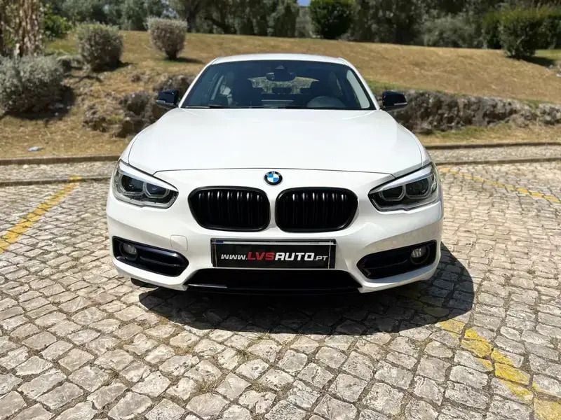Branco Usado 2016 BMW 116 Sport Line Citadino | € 13.500 (Bom preço) - Imagem 1/4