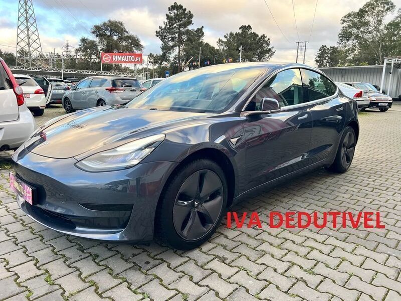 Azul Usado 2020 Tesla Model 3 Standard Range Plus Sedan | € 23.899 (Preço justo) - Imagem 1/4