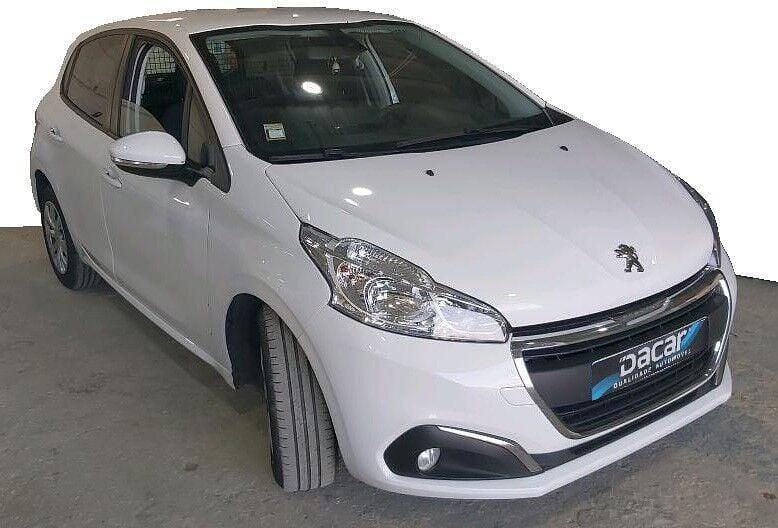 Branco Usado 2020 Peugeot 208 Citadino | € 9.799 (Super Preço) - Imagem 1/4