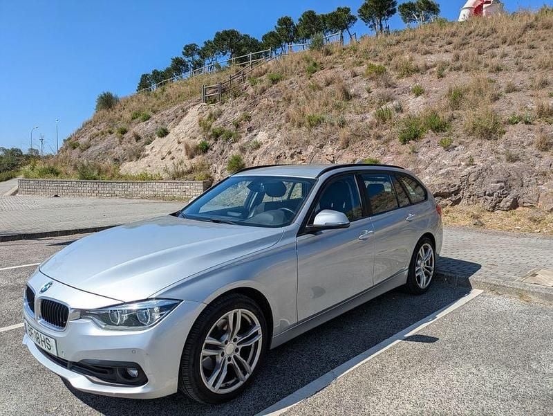 Usado 2018 BMW 320 Sport Line Sedan | € 19.750 (Super Preço) - Imagem 1/4