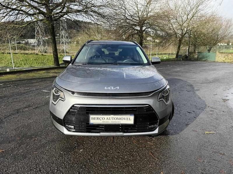 Usado Kia Niro 180 HP (132 kW) 2022 Cinzento SUV