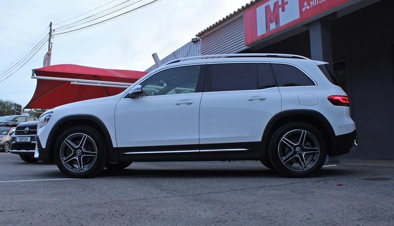 Usado Mercedes GLB180 AMG line 116 HP (85 kW) 2023 Branco SUV