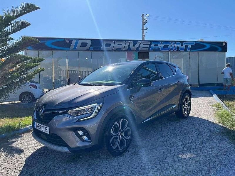 Cinzento Usado 2022 Renault Captur SUV | € 16.900 (Bom preço) - Imagem 1/4
