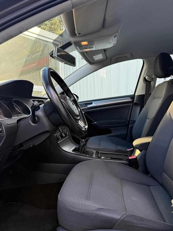 Usado VW Golf VII 105 HP (77 kW) 2015 Cinzento Carrinha