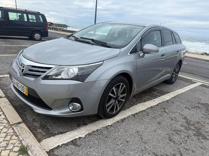 Usado 2013 Toyota Avensis Sedan | € 10.300 (Preço justo) - Imagem 1/4