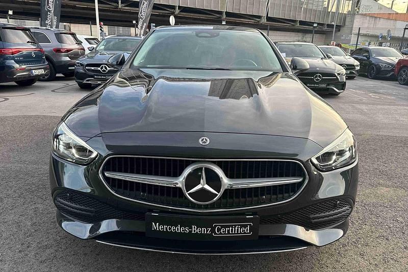 Usado Mercedes C220 Avantgarde 200 HP (147 kW) 2023 Cinzento Sedan
