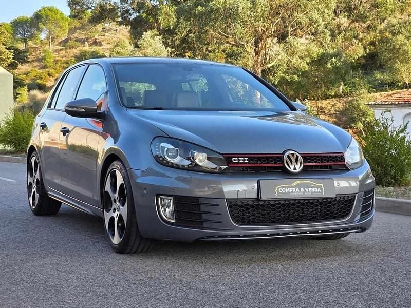 Cinzento Usado 2011 VW Golf VI GTI | € 14.990 (Preço justo) - Imagem 1/4